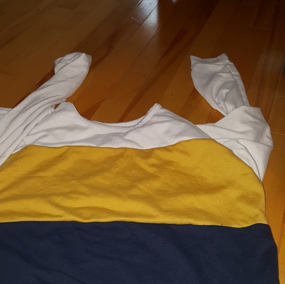 Sweater bundle - Picture 10 of 14